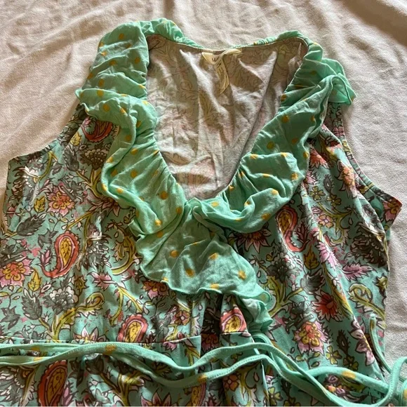 Matilda Jane Mint Green Ruffled edge floral & Paisley print wrap dress. - Picture 3 of 10